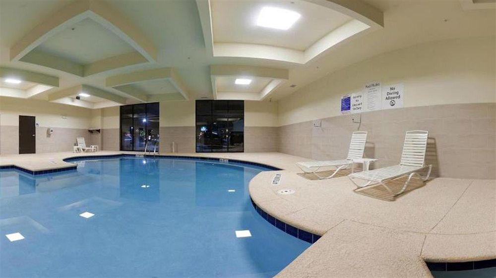 Holiday Inn Express Waycross Exteriér fotografie